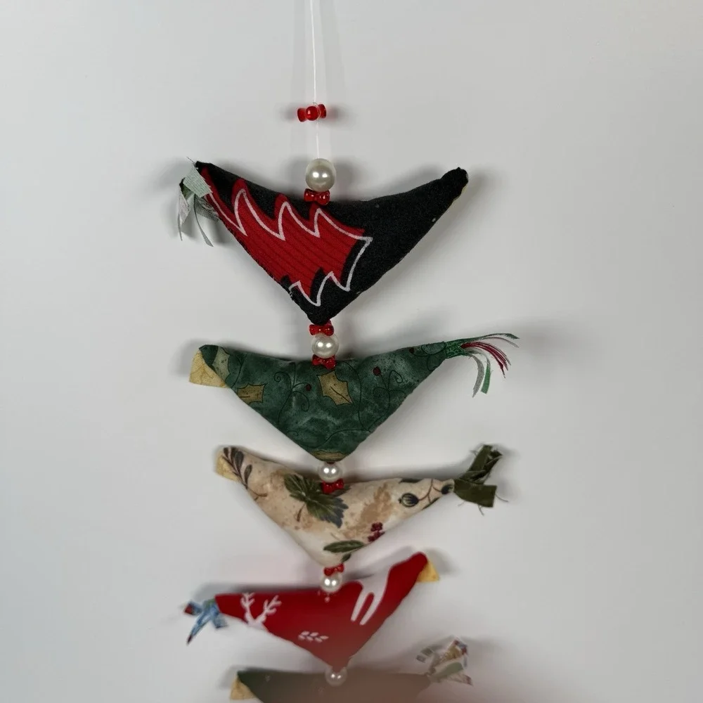 Handmade‎ Prosperity 7 Chicken Hen Garland With Bell Beads Christmas Holiday E